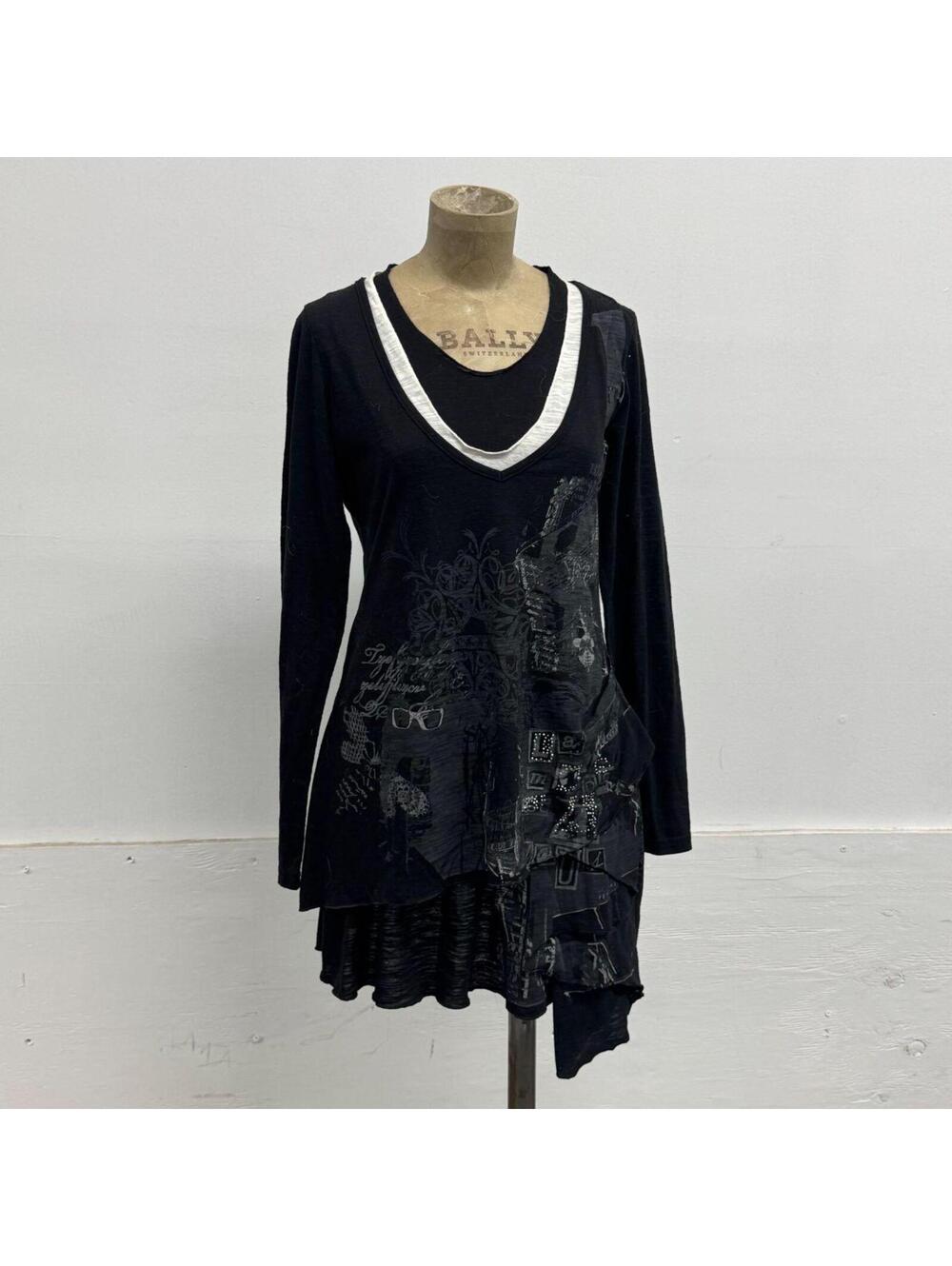 Vintage La Mode Est A Vous Avant-Garde Layered Graphic Dress Black